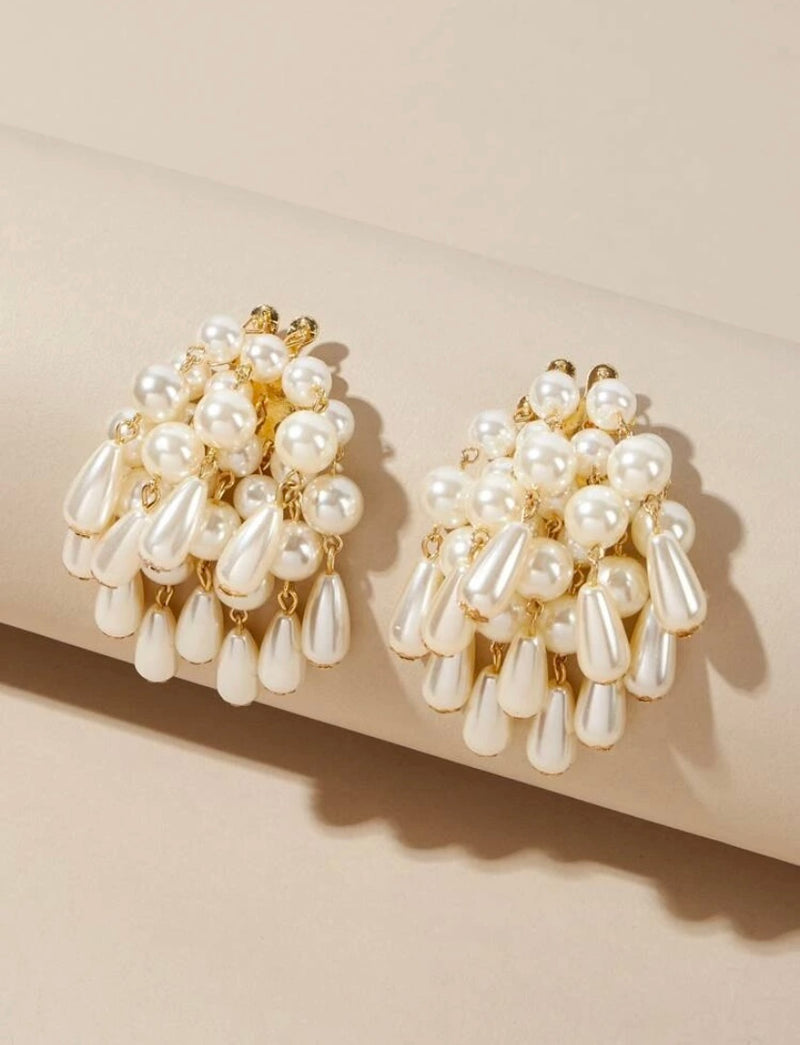 Pearlyana Drop Earrings