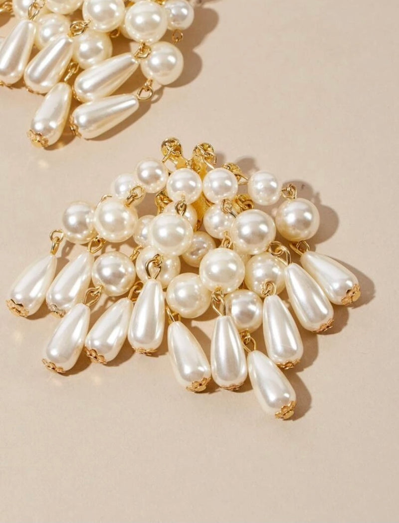 Pearlyana Drop Earrings